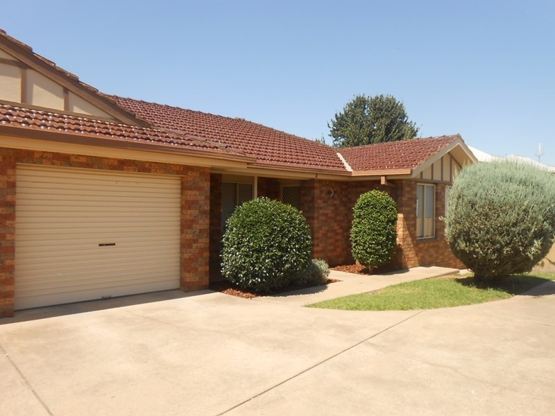 2/7 Bentley Place, Wagga Wagga NSW 2650
