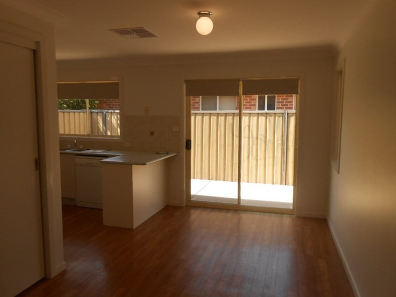 2/7 Bentley Place, Wagga Wagga NSW 2650