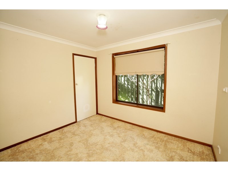 34 Naretha Street, Glenfield Park NSW 2650