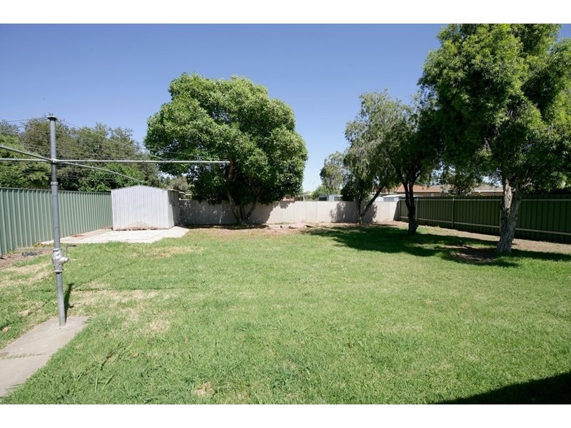 34 Naretha Street, Glenfield Park NSW 2650