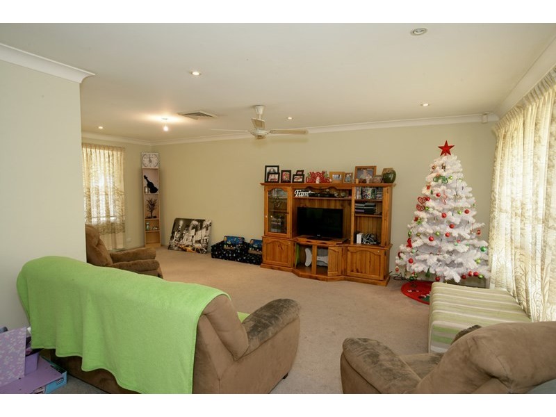 55 Huthwaite Street, Wagga Wagga NSW 2650