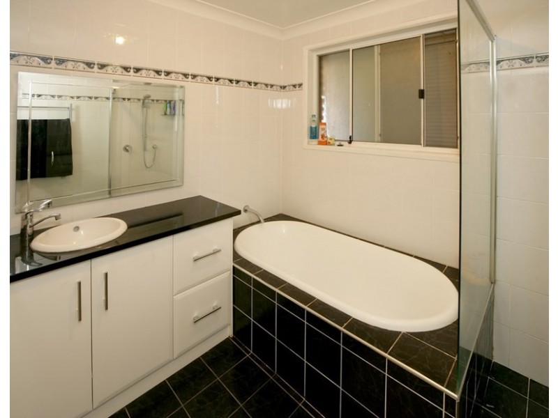 55 Huthwaite Street, Wagga Wagga NSW 2650