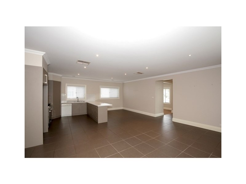 84 Tarcutta Street, Wagga Wagga NSW 2650