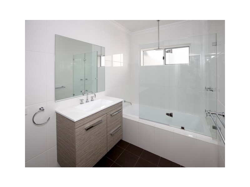 84 Tarcutta Street, Wagga Wagga NSW 2650