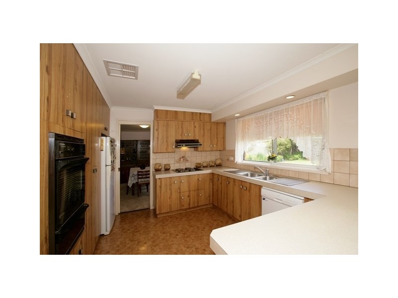 34 Oleander Crescent, Lake Albert NSW 2650