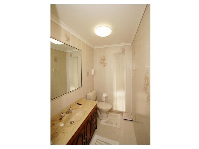 34 Oleander Crescent, Lake Albert NSW 2650