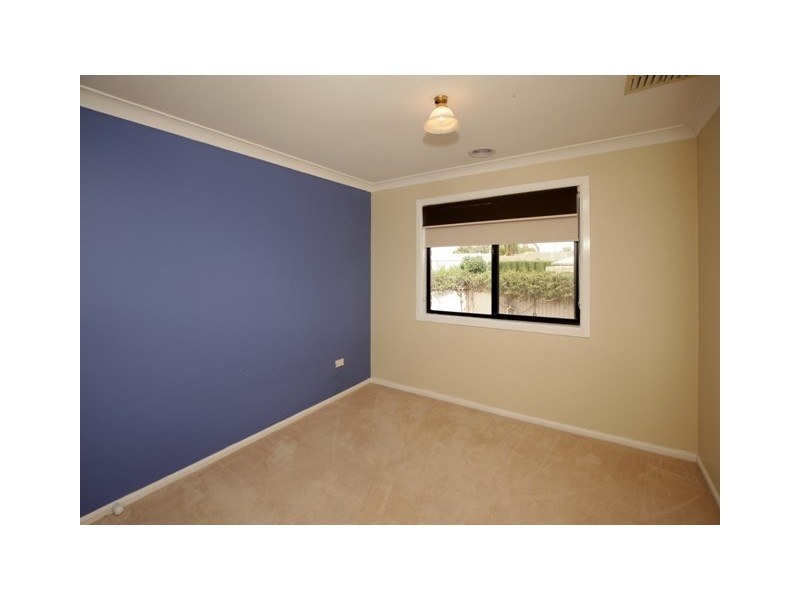 12 Galleon Place, Estella NSW 2650