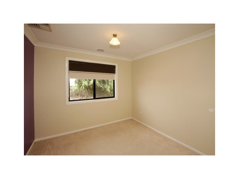 12 Galleon Place, Estella NSW 2650