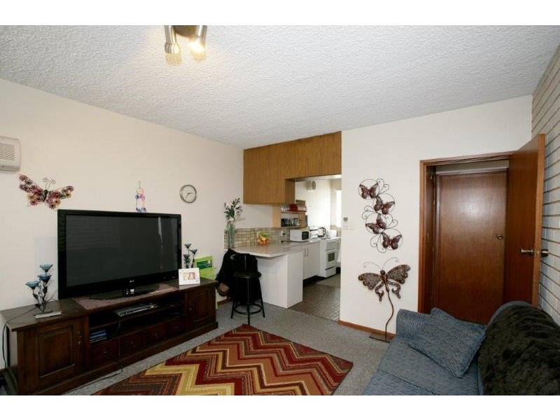 2/9 Nordlingen Drive, Wagga Wagga NSW 2650