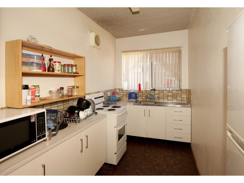 2/9 Nordlingen Drive, Wagga Wagga NSW 2650