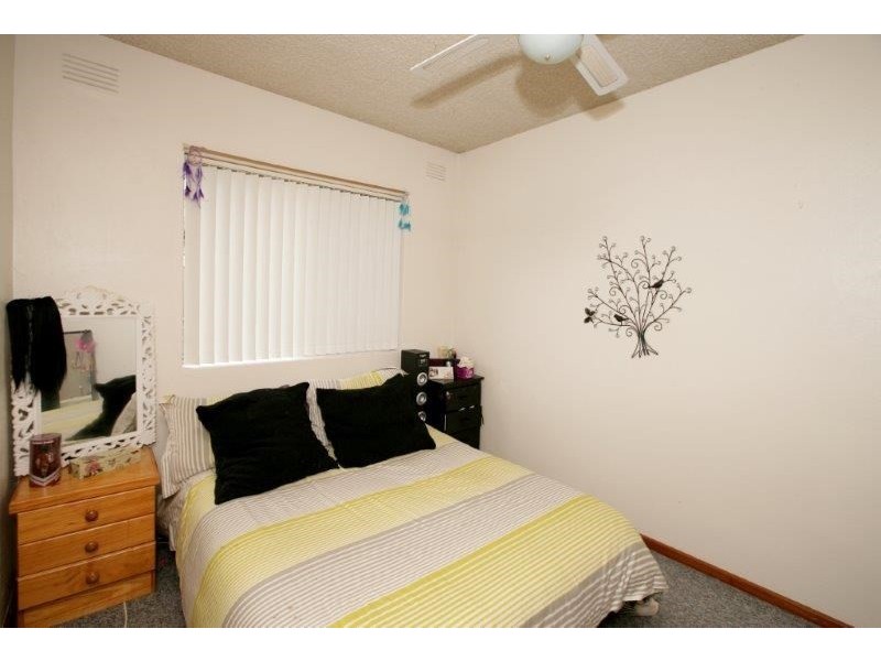 2/9 Nordlingen Drive, Wagga Wagga NSW 2650