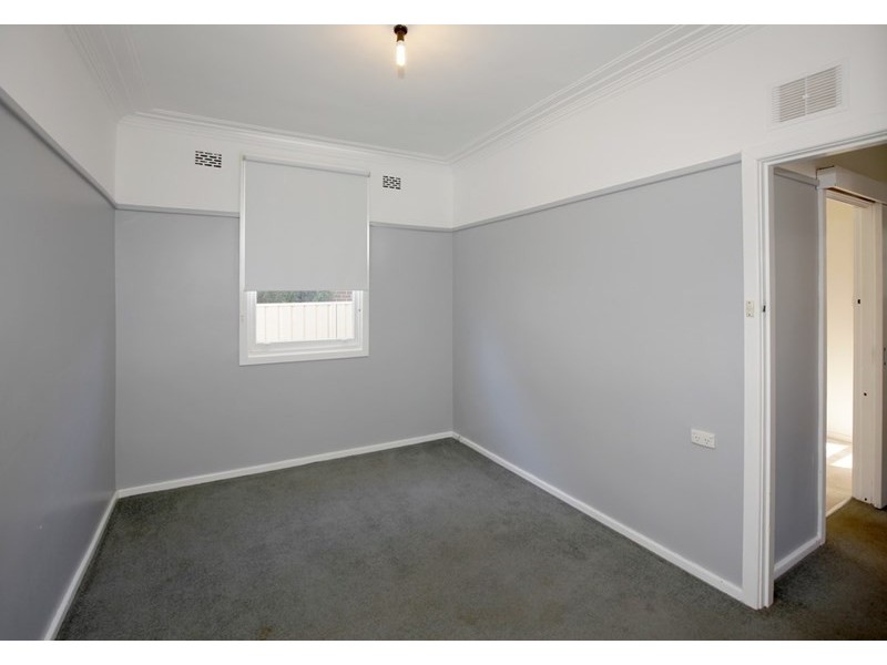 14 Doyle Avenue, Mount Austin NSW 2650