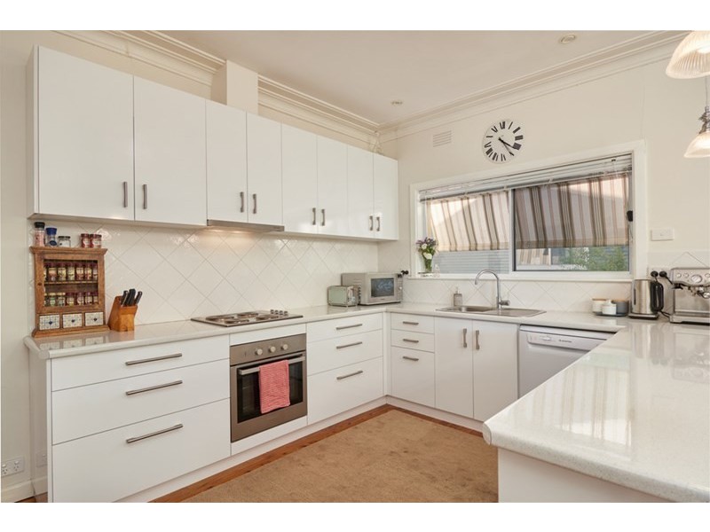 6 Campbell Place, Wagga Wagga NSW 2650