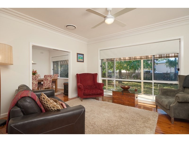 6 Campbell Place, Wagga Wagga NSW 2650