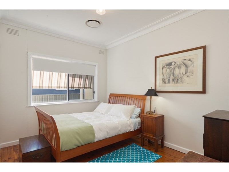 6 Campbell Place, Wagga Wagga NSW 2650