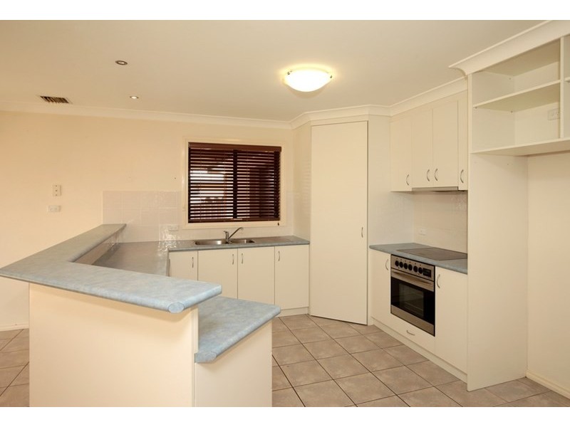 1d Nunkeri Street, Glenfield Park NSW 2650