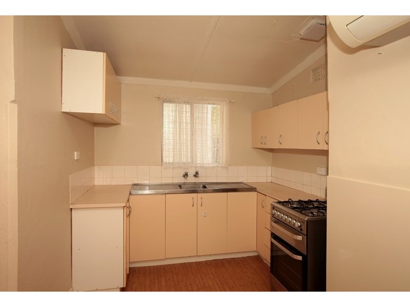 130 Tompson Street, Wagga Wagga NSW 2650