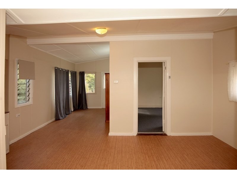 130 Tompson Street, Wagga Wagga NSW 2650