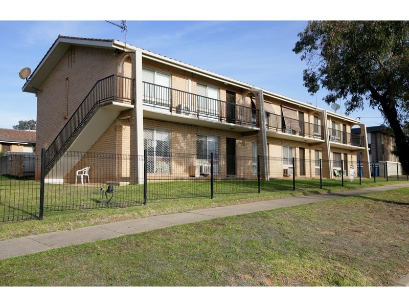 5/4 Nordlingen Drive, Tolland NSW 2650