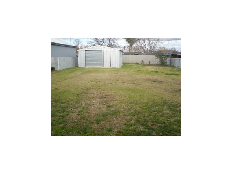 214 Kincaid Street, Wagga Wagga NSW 2650