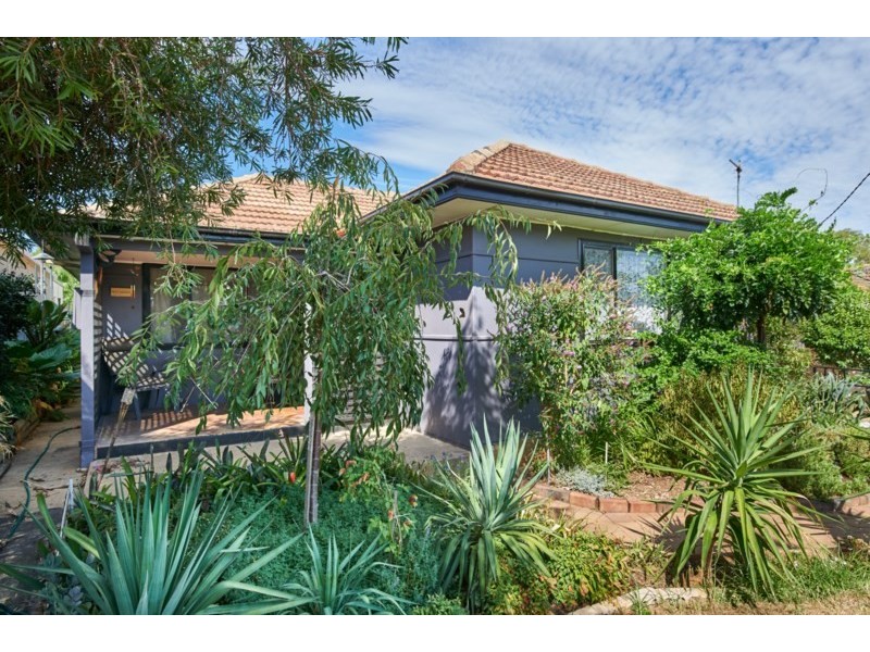 164 Fernleigh Road, Mount Austin NSW 2650