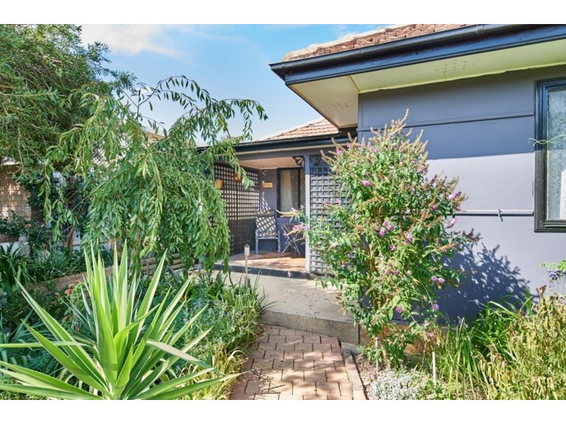164 Fernleigh Road, Mount Austin NSW 2650