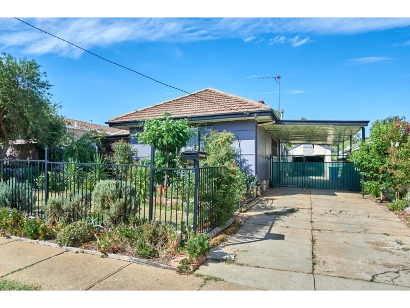 164 Fernleigh Road, Mount Austin NSW 2650