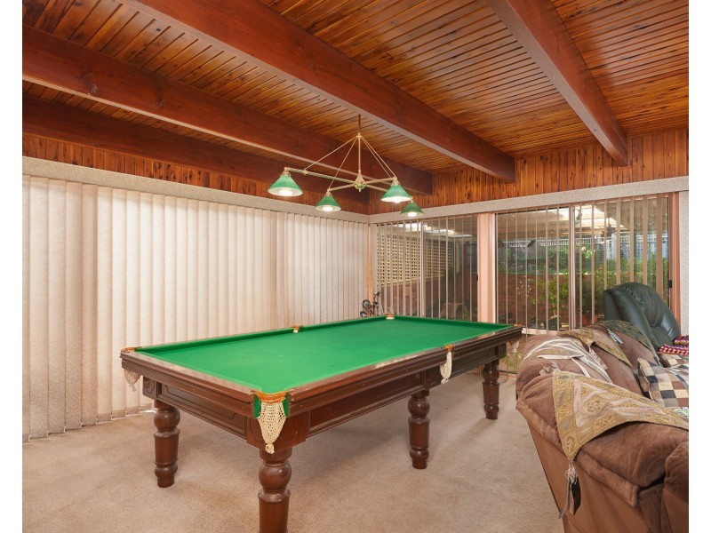 77 Simkin Crescent, Kooringal NSW 2650