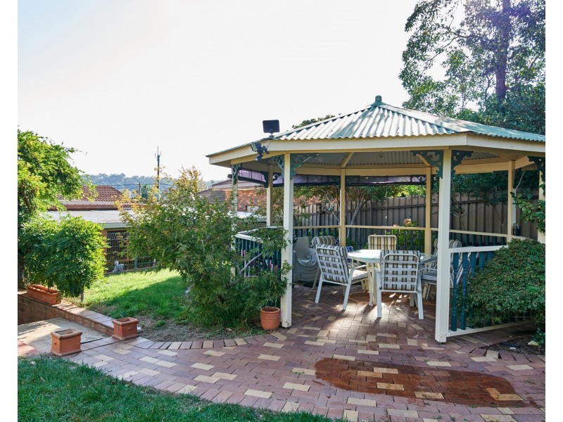 77 Simkin Crescent, Kooringal NSW 2650