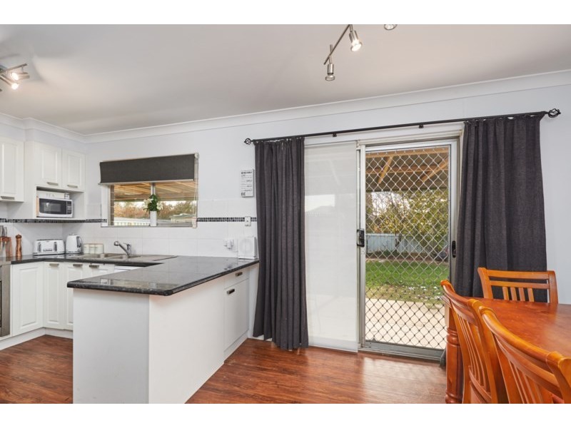 1 Crawford Street, Ashmont NSW 2650