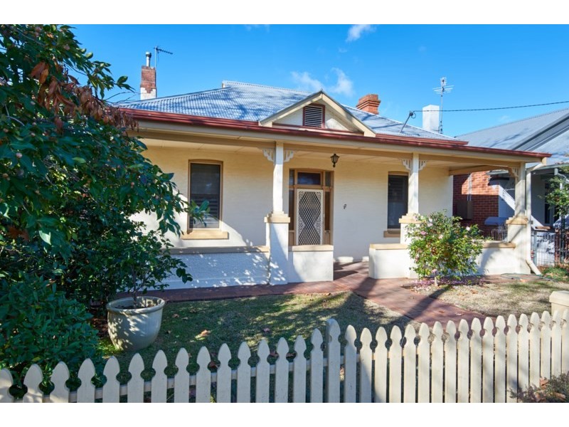 17 Fox Street, Wagga Wagga NSW 2650