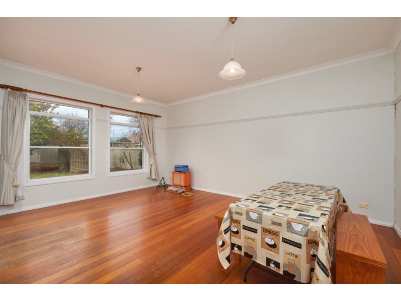 4 Sullivan Avenue, Wagga Wagga NSW 2650