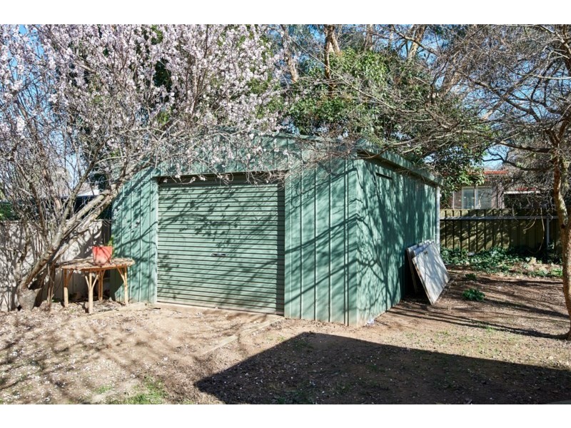 18 Boronia Street, Kooringal NSW 2650