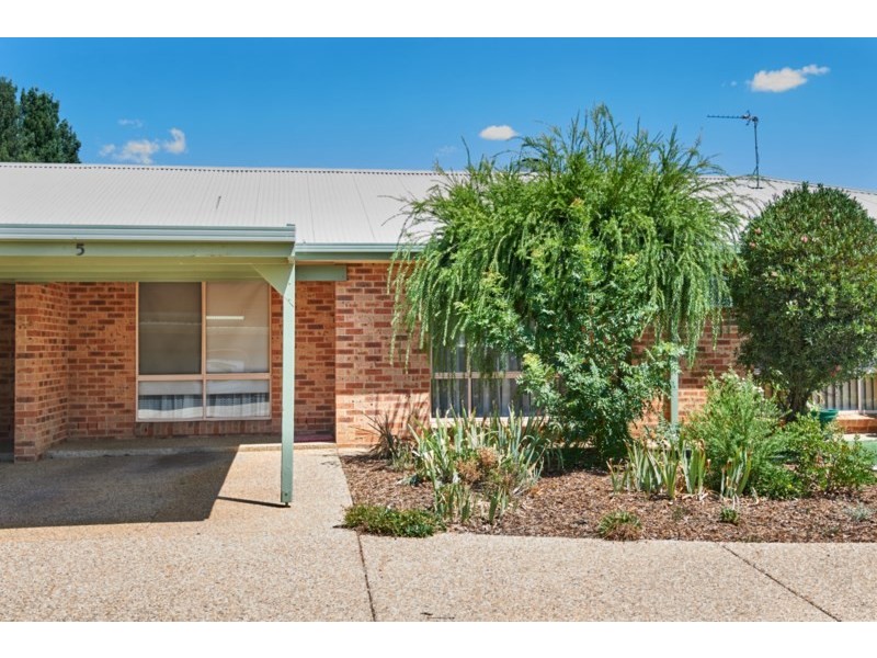 5/10 Bulolo Street, Ashmont NSW 2650