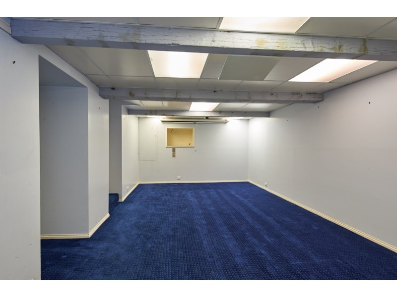 5 Warrawong Street, Kooringal NSW 2650