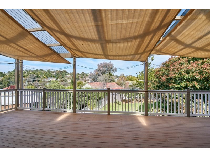 5 Warrawong Street, Kooringal NSW 2650