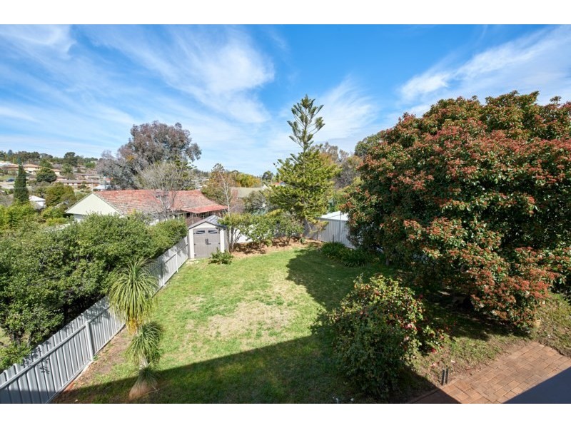 5 Warrawong Street, Kooringal NSW 2650