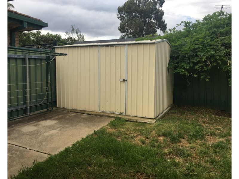 20 Merinda Crescent, Kooringal NSW 2650