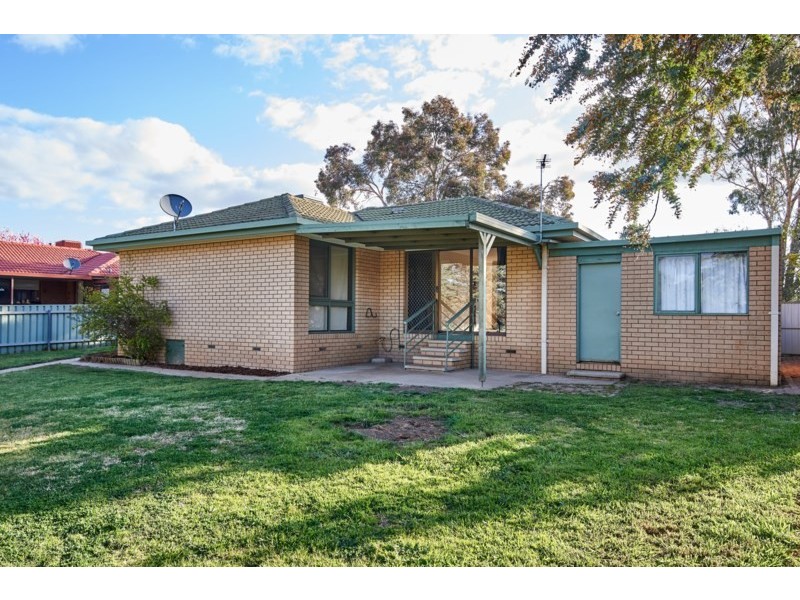 7 Goborra Street, Glenfield Park NSW 2650