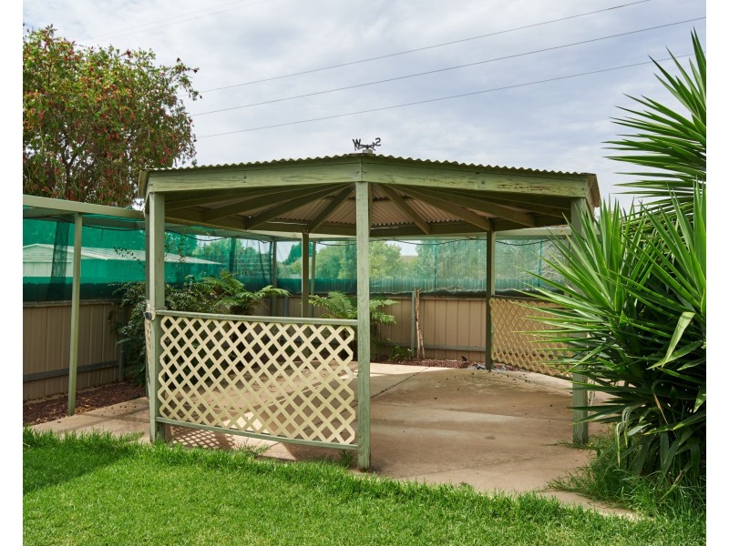 20 Kaldari Crescent, Glenfield Park NSW 2650