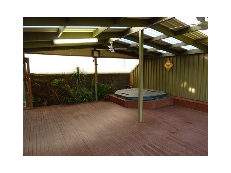 27 Pugsley Avenue, Estella NSW 2650