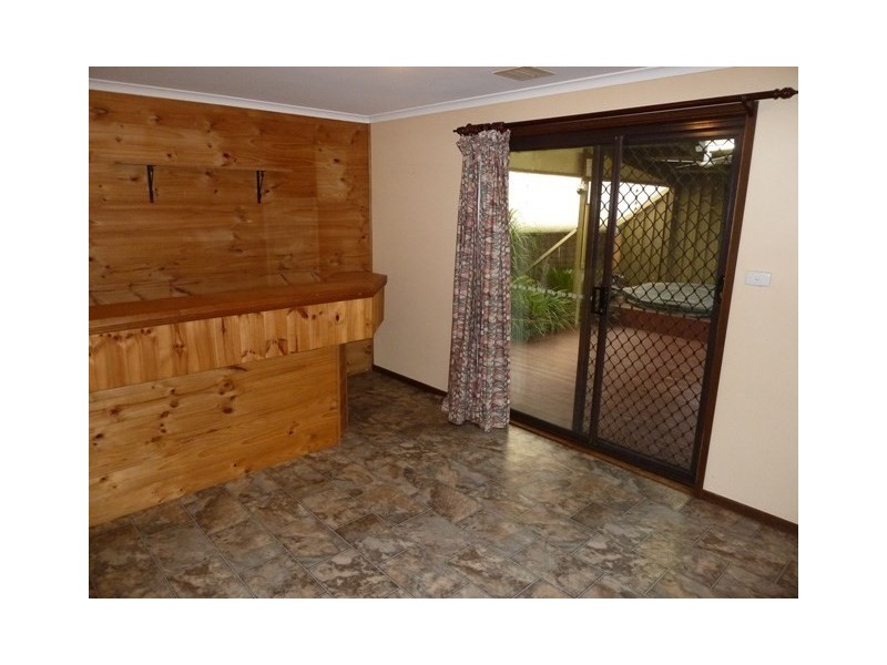 27 Pugsley Avenue, Estella NSW 2650