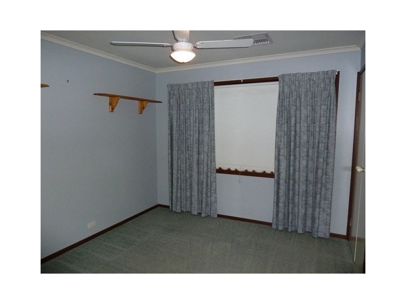 27 Pugsley Avenue, Estella NSW 2650