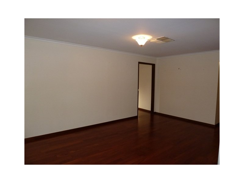 27 Pugsley Avenue, Estella NSW 2650