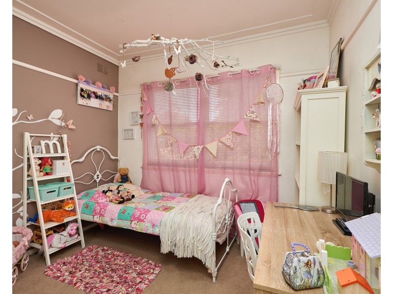 70 Mitchelmore Street, Turvey Park NSW 2650