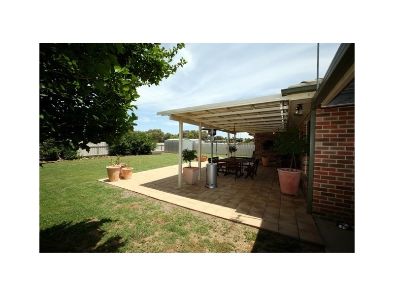 16 Kaldari Crescent, Ashmont NSW 2650