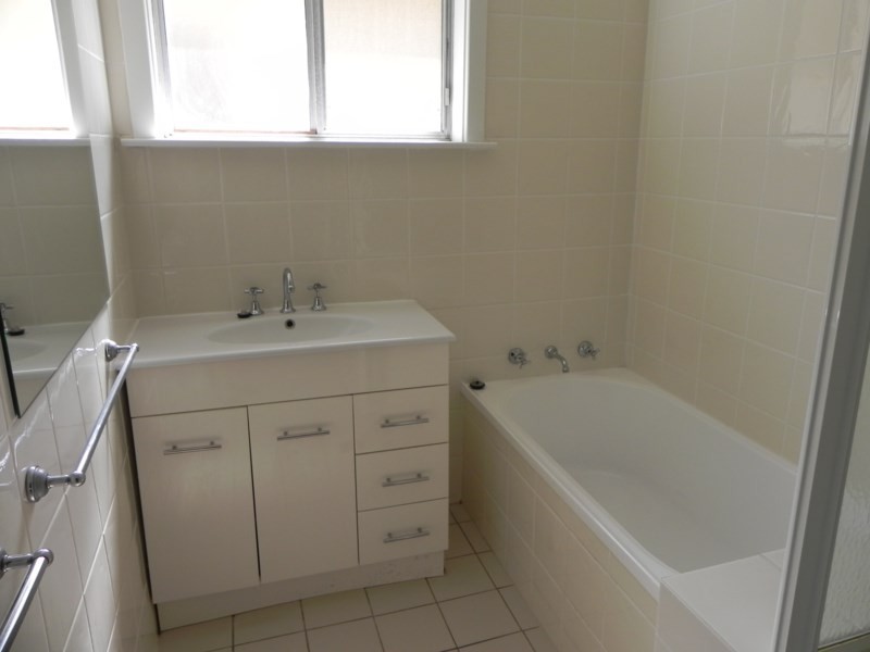 30 Stanley Street, Kooringal NSW 2650