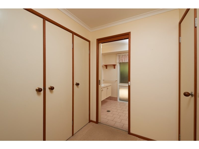 10 Norman Duck Avenue, San Isidore NSW 2650