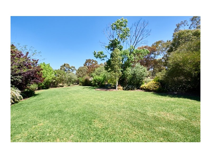 10 Norman Duck Avenue, San Isidore NSW 2650