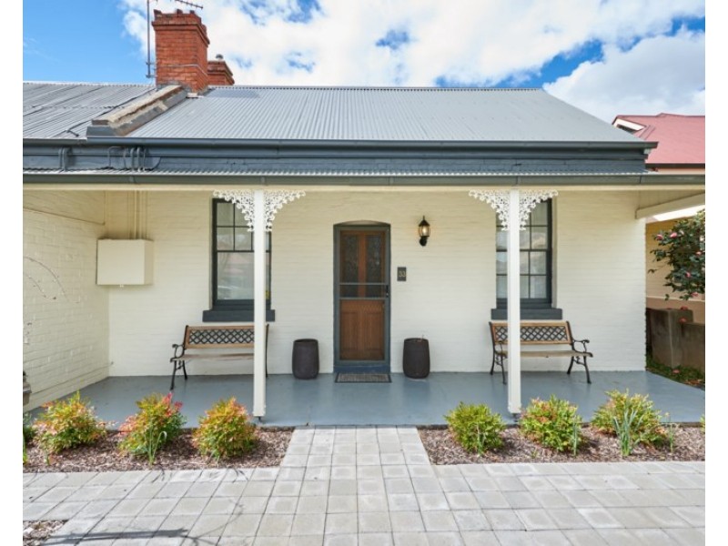 33 Fox Street, Wagga Wagga NSW 2650